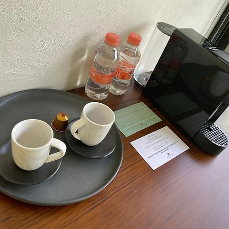Bajo La Montana Hotel Tepoztlán Kültér fotó