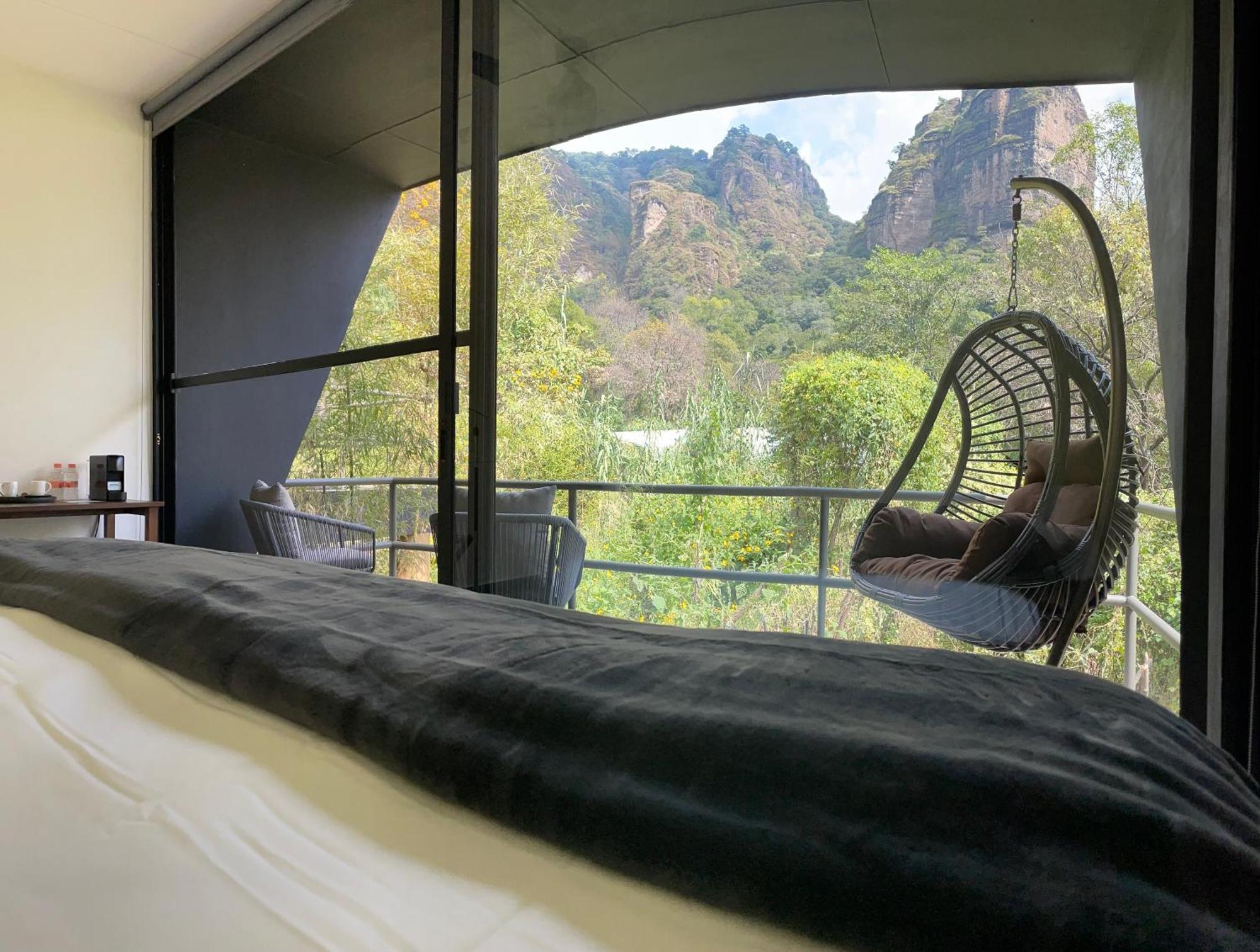 Bajo La Montana Hotel Tepoztlán Kültér fotó