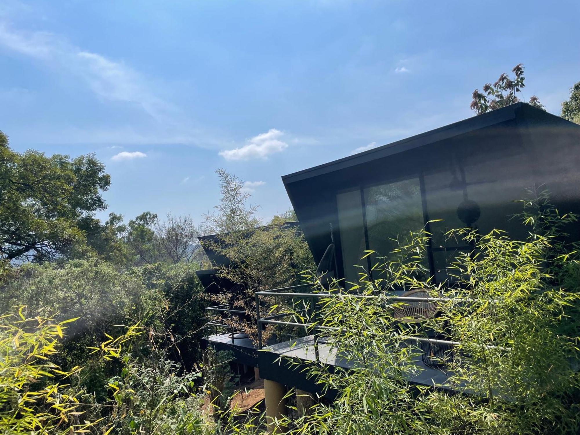 Bajo La Montana Hotel Tepoztlán Kültér fotó